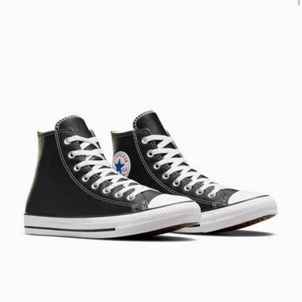 NWT Converse Chuck Taylor All Star Leather Sneaker in Black MENS size 10.5
